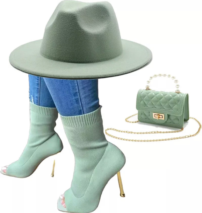 Fedora, Heels, & Purse Set